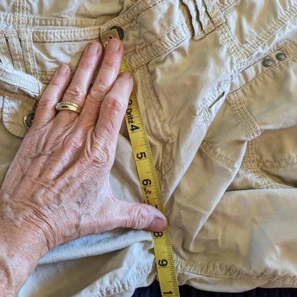 Natural Reflections - women’s beige khaki cargo cotton shorts Sz 10 - Picture 9 of 12